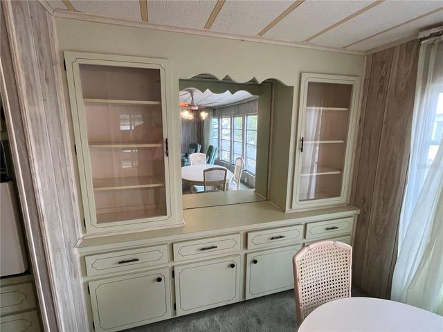 807 JOLANDA CIRCLE, Venice, FL 34285