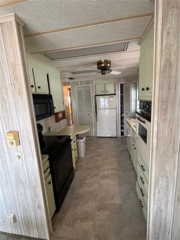 807 JOLANDA CIRCLE, Venice, FL 34285