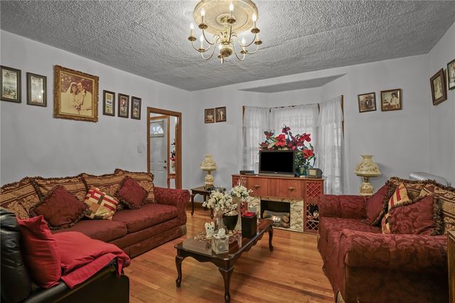 172 Ivy Street, East Providence, RI 02914