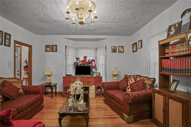 172 Ivy Street, East Providence, RI 02914