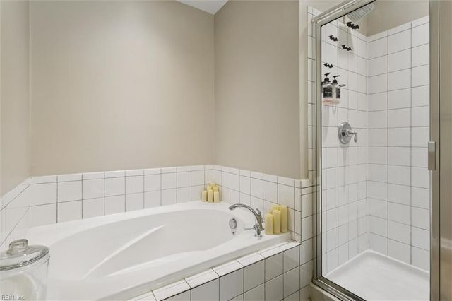 503 Alexia LN, Yorktown, VA 23690