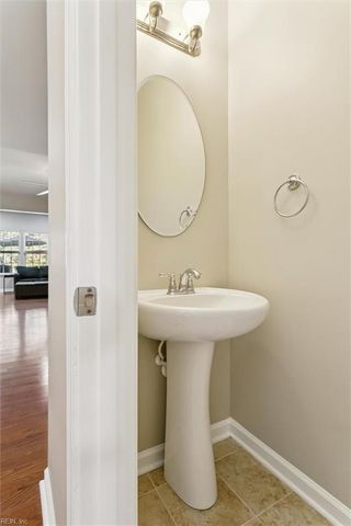 503 Alexia LN, Yorktown, VA 23690