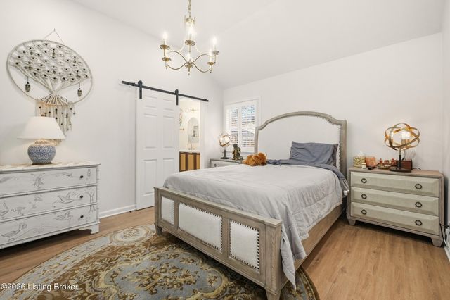 434 Whiteheath Ln, Louisville, KY 40243