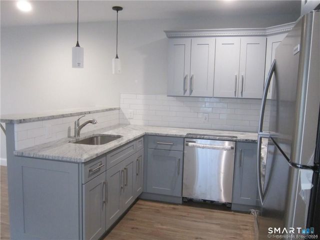 574 Chopsey Hill Road A, Bridgeport, CT 06606