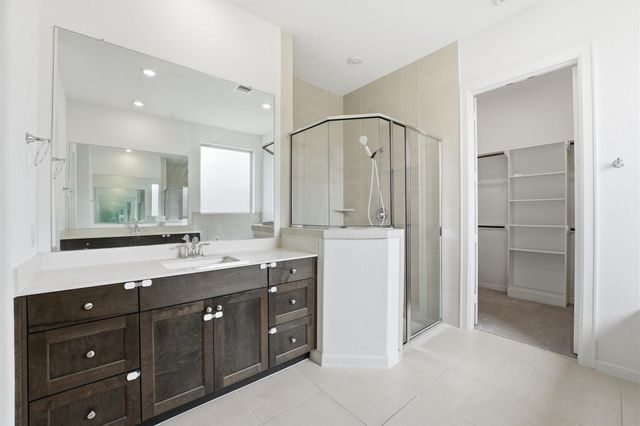 6071 Windward Falls Way, Kingwood, TX 77365