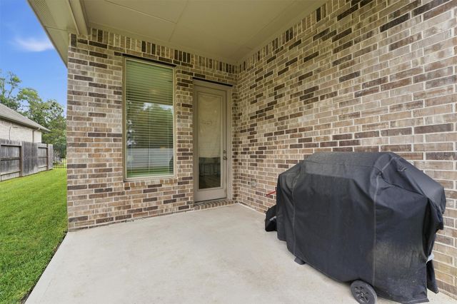 6071 Windward Falls Way, Kingwood, TX 77365