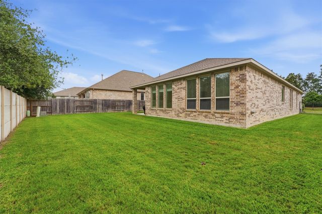 6071 Windward Falls Way, Kingwood, TX 77365
