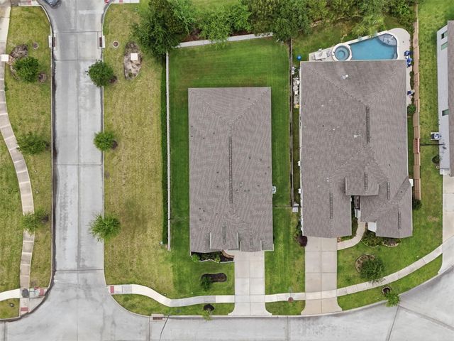 6071 Windward Falls Way, Kingwood, TX 77365