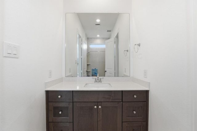 6071 Windward Falls Way, Kingwood, TX 77365