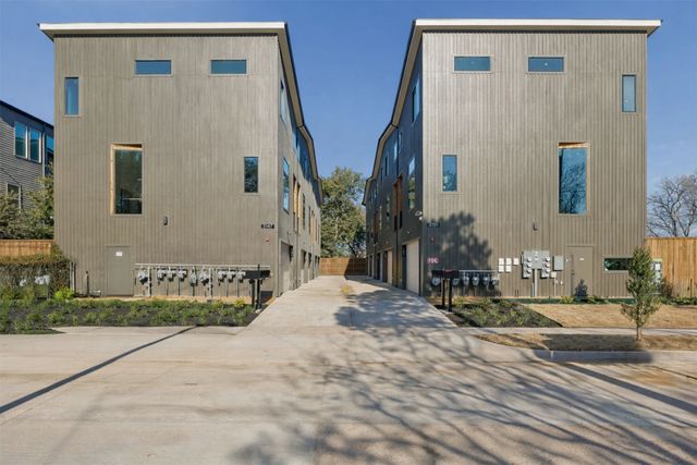 2151 Mail Avenue 101, Dallas, TX 75235