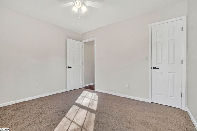 203 N Sandy Brook Way, Simpsonville, SC 29680