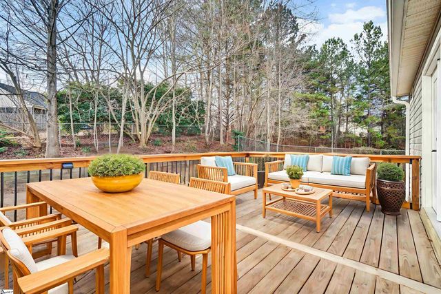 203 N Sandy Brook Way, Simpsonville, SC 29680