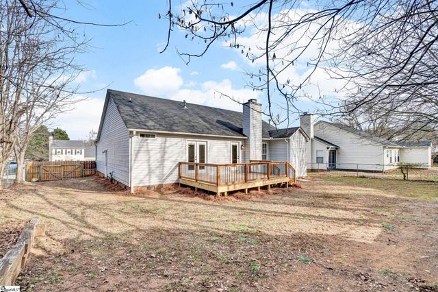 203 N Sandy Brook Way, Simpsonville, SC 29680