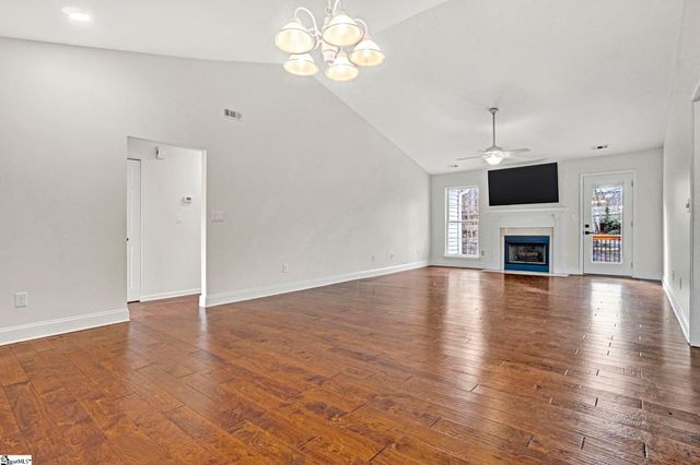 203 N Sandy Brook Way, Simpsonville, SC 29680