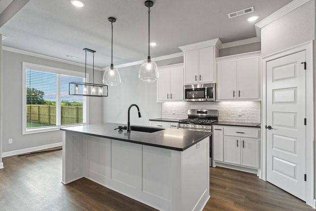 1901 Ferguson Street, Pea Ridge, AR 72751