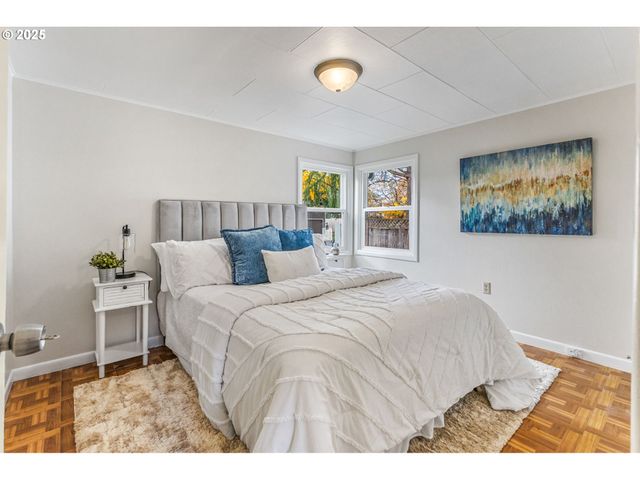 1605 Cottage St, Salem, OR 97301