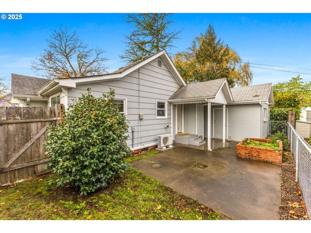 1605 Cottage St, Salem, OR 97301