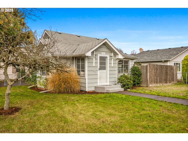 1605 Cottage St, Salem, OR 97301