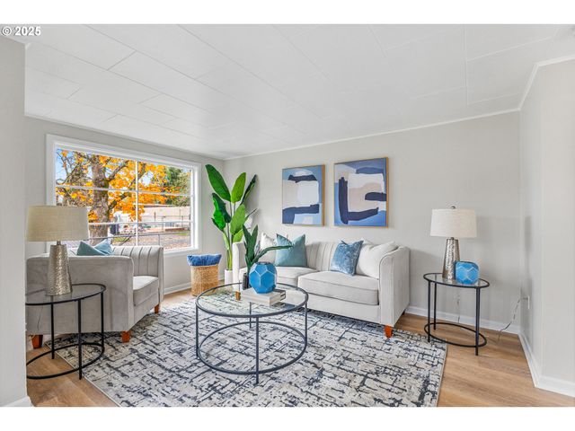 1605 Cottage St, Salem, OR 97301