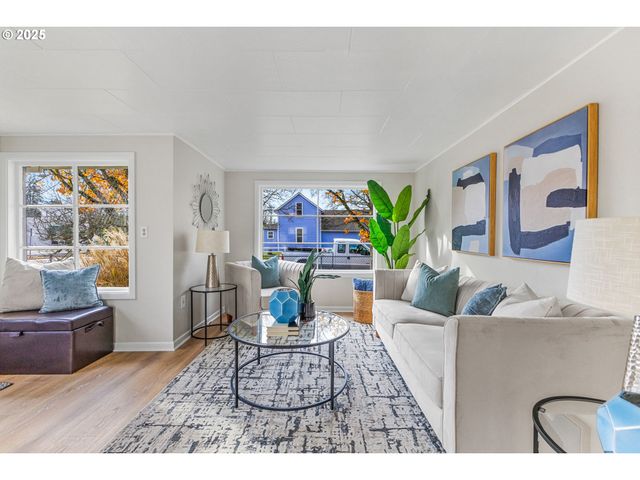 1605 Cottage St, Salem, OR 97301