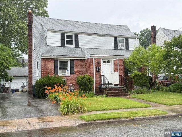 3-14 31st Street, Fair Lawn, NJ 07410