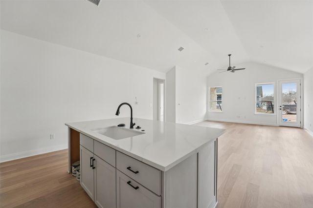 315 San Saba DR, Buda, TX 78610