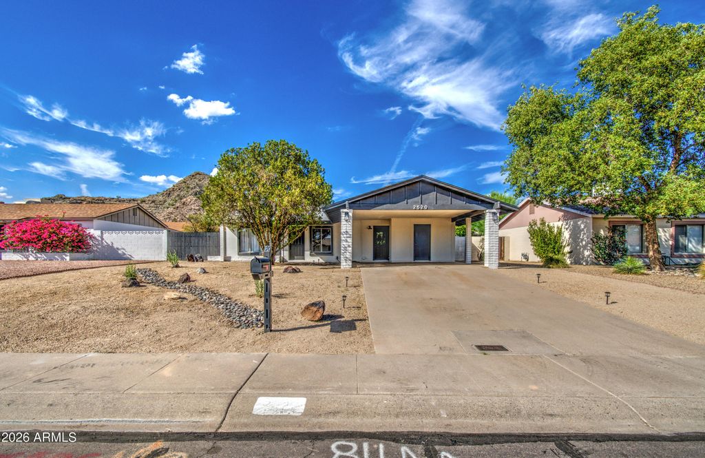2520 E DAHLIA Drive, Phoenix, AZ 85032 — photo 3