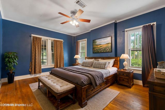 204 5th Avenue, Hattiesburg, MS 39401