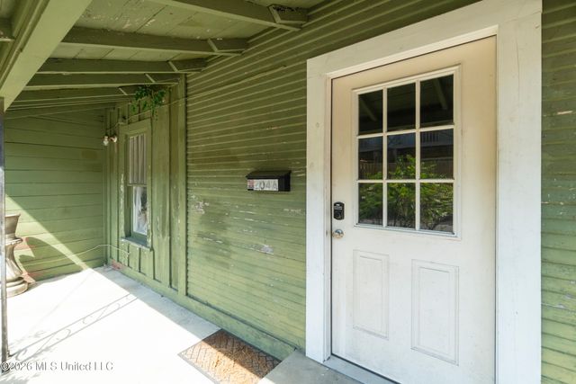 204 5th Avenue, Hattiesburg, MS 39401