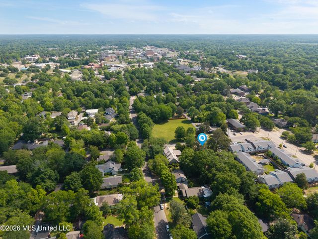204 5th Avenue, Hattiesburg, MS 39401