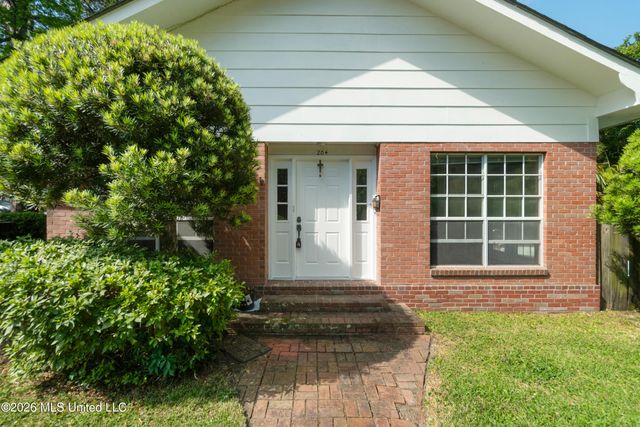 204 5th Avenue, Hattiesburg, MS 39401