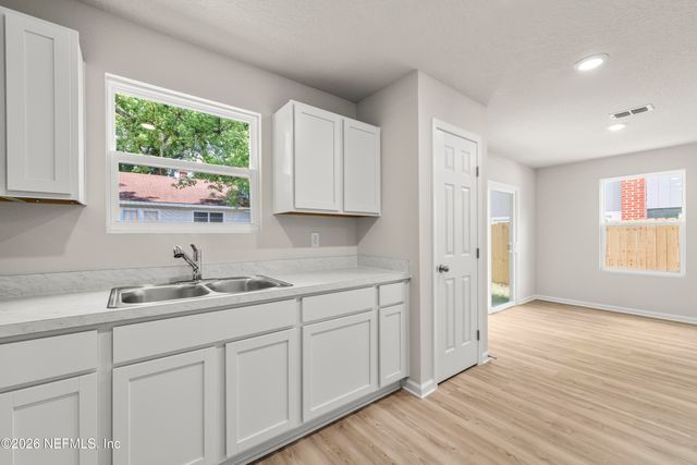 4296 GILBERT Street, Jacksonville, FL 32207