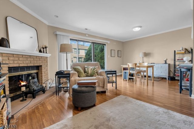 36 Carlisle Ct, Franklin Twp., NJ 08873