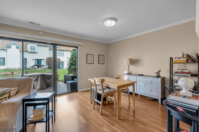 36 Carlisle Ct, Franklin Twp., NJ 08873