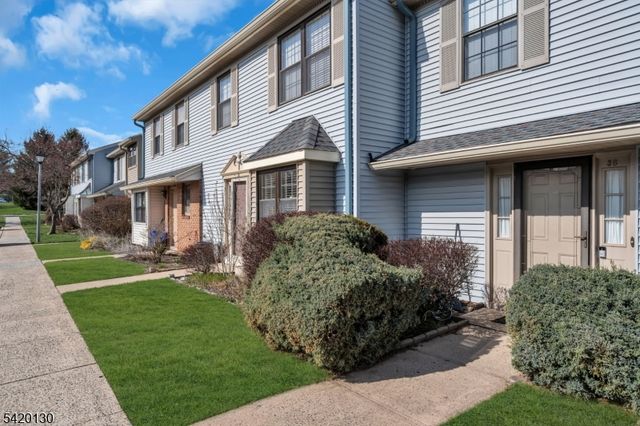 36 Carlisle Ct, Franklin Twp., NJ 08873