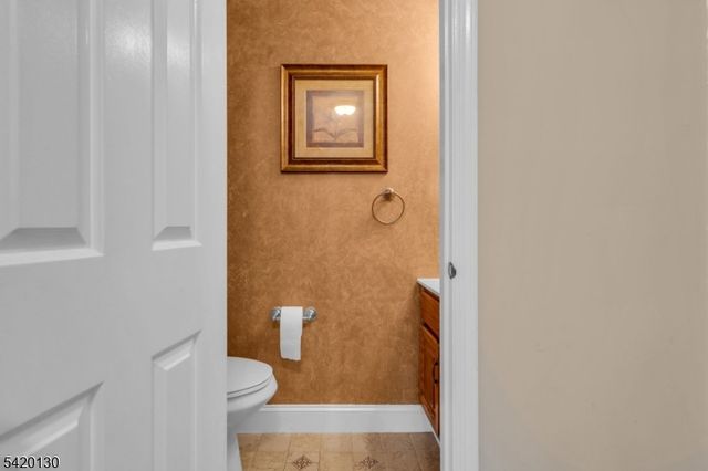 36 Carlisle Ct, Franklin Twp., NJ 08873