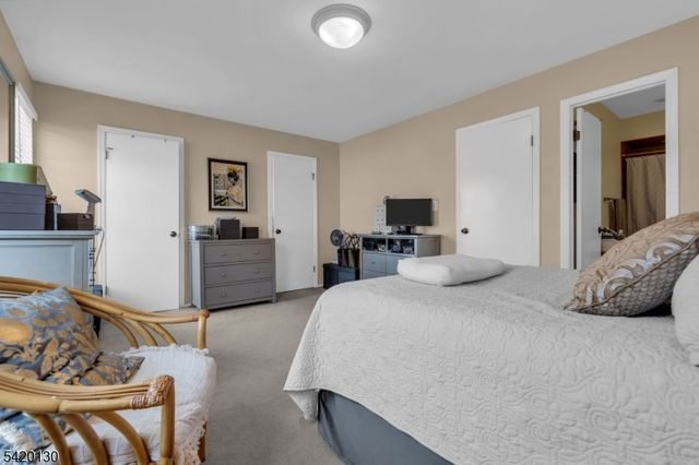 36 Carlisle Ct, Franklin Twp., NJ 08873