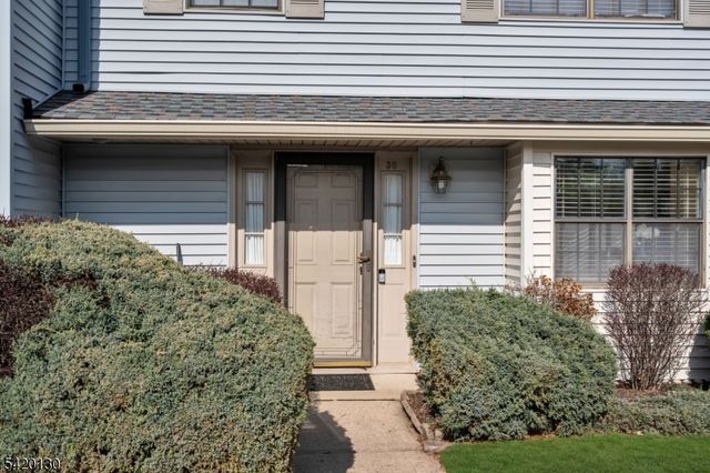 36 Carlisle Ct, Franklin Twp., NJ 08873