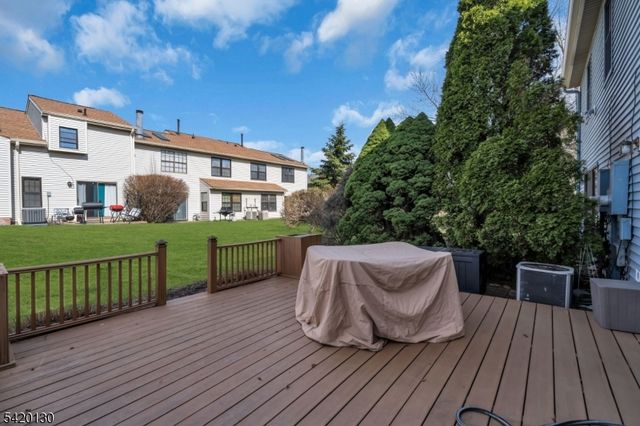 36 Carlisle Ct, Franklin Twp., NJ 08873