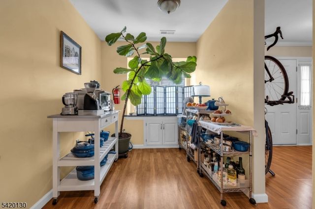 36 Carlisle Ct, Franklin Twp., NJ 08873