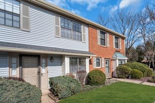 36 Carlisle Ct, Franklin Twp., NJ 08873