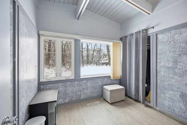 529 W Creekwood Drive, Palatine, IL 60074