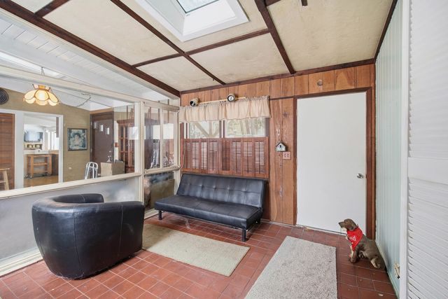 529 W Creekwood Drive, Palatine, IL 60074