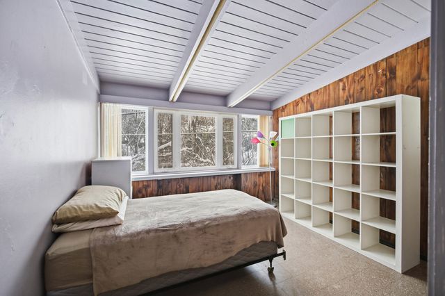 529 W Creekwood Drive, Palatine, IL 60074