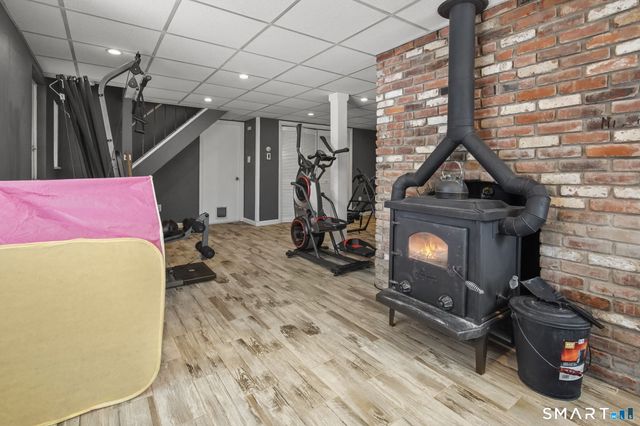 31 Hartford Turnpike, Tolland, CT 06084