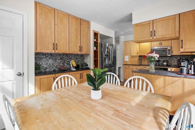 31 Hartford Turnpike, Tolland, CT 06084