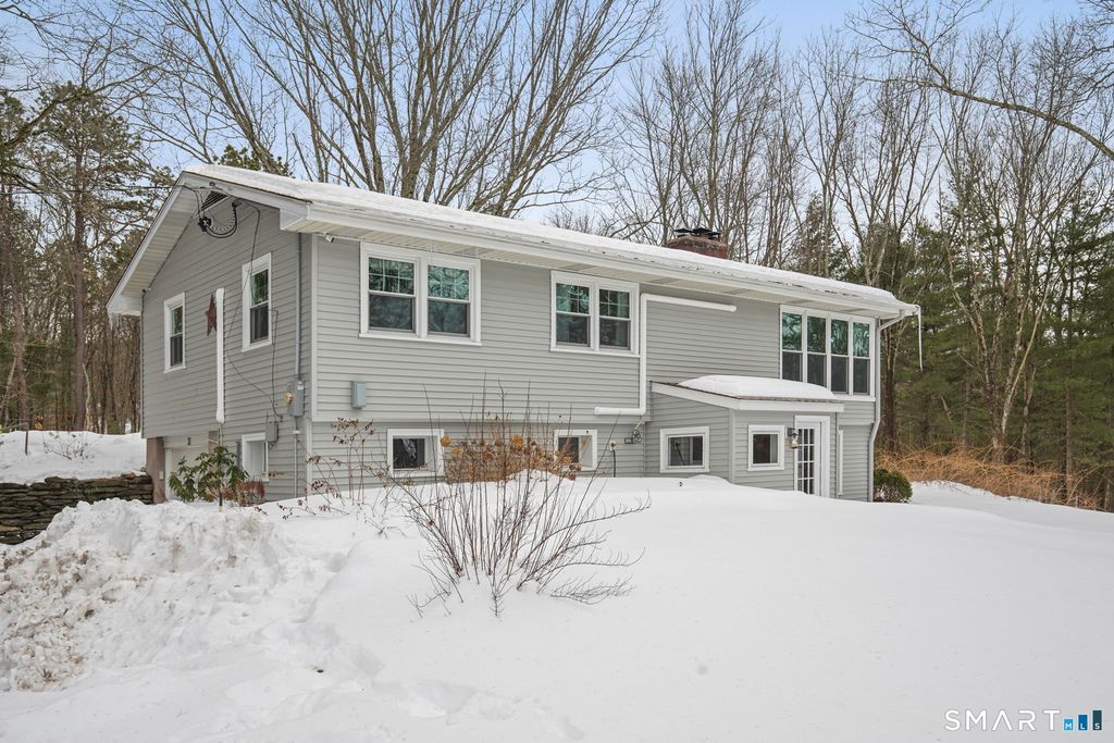 31 Hartford Turnpike, Tolland, CT 06084