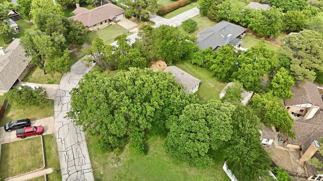 308 Mockingbird Lane, Highland Village, TX 75077