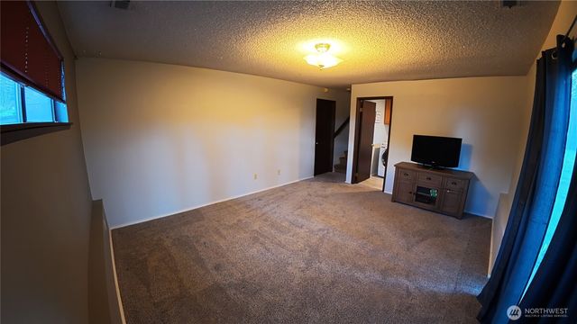 4421 60th Street Ct E, Tacoma, WA 98443