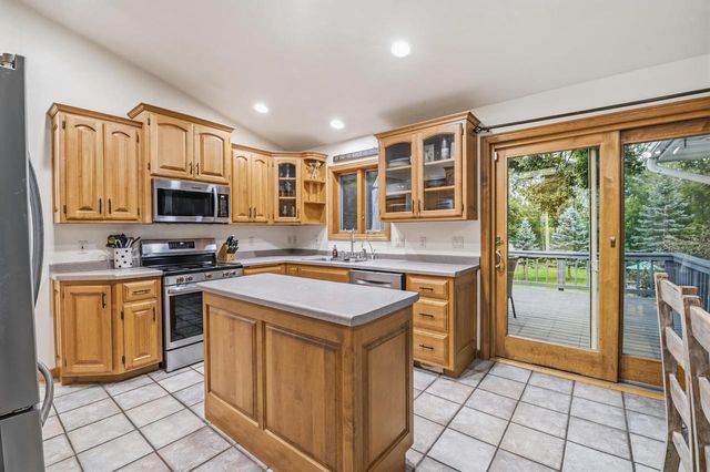 1569 REDSTONE TRAIL, Green Bay, WI 54313
